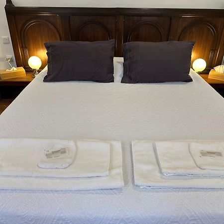 Chambre De Charme Au Coeur Du Vieux Valence - Confort & Calme Kültér fotó